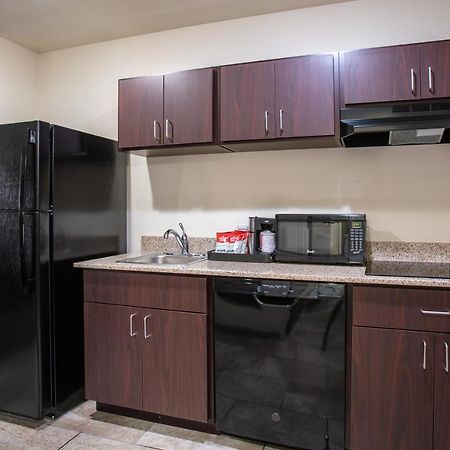 Cobblestone Inn & Suites - Pine Bluffs Εξωτερικό φωτογραφία