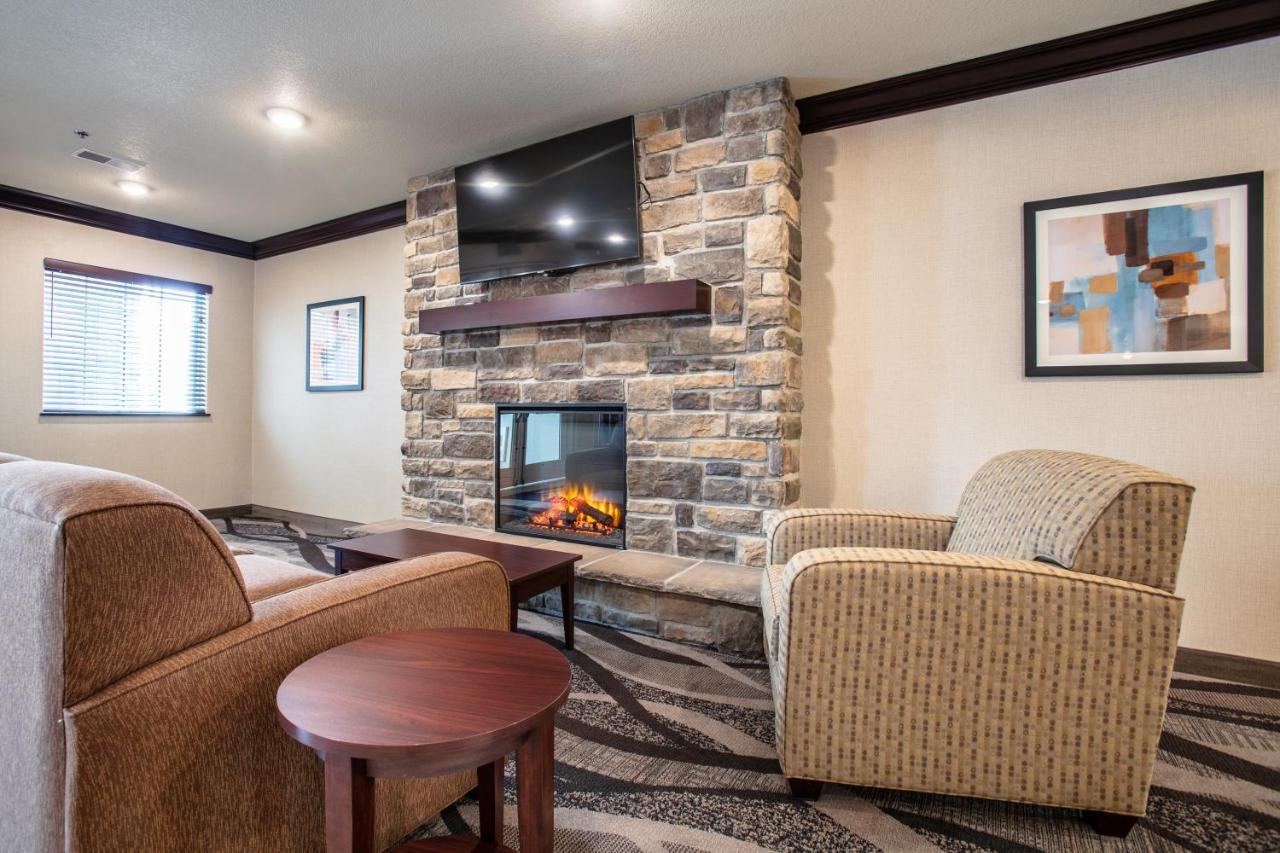 Cobblestone Inn & Suites - Pine Bluffs Εξωτερικό φωτογραφία